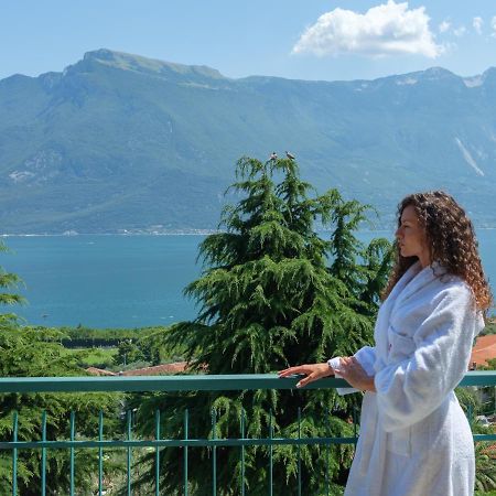Hotel San Pietro リモーネ・スル・ガルダ エクステリア 写真